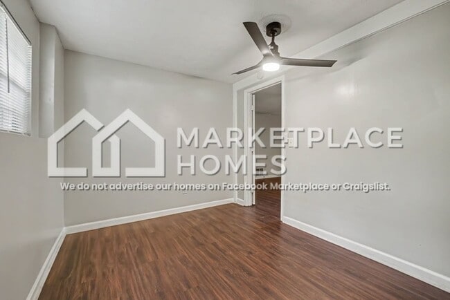 Photo - 1488 Devon Mill Way