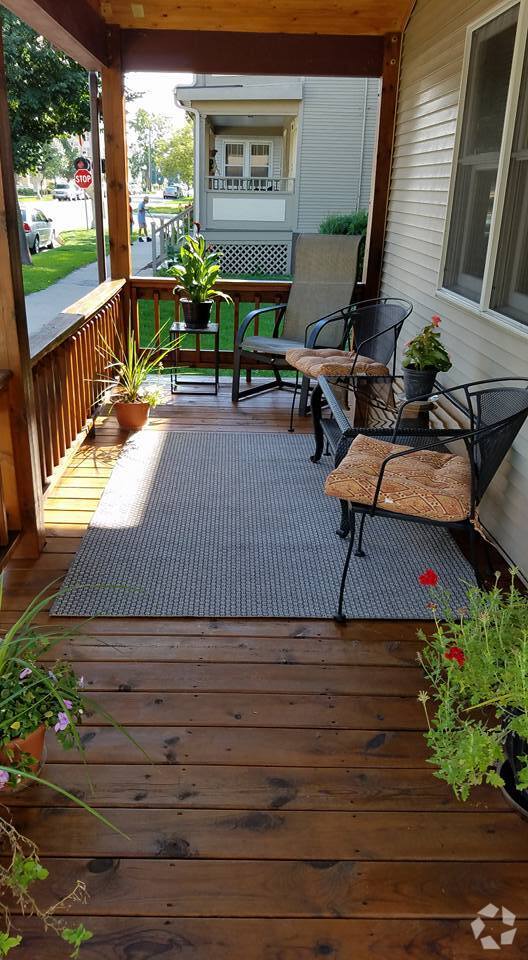 Front Porch - 544 W Wilson St Rental