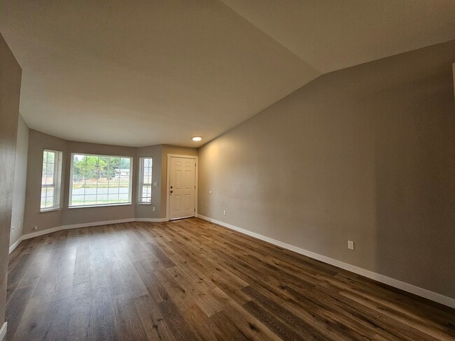 Photo - 8505 44th Dr NE