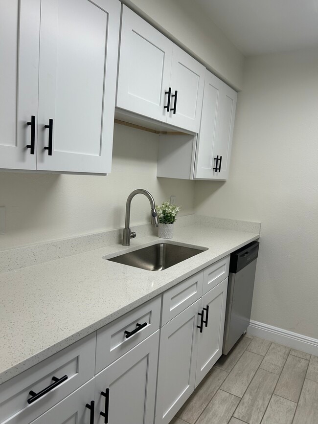 Photo - 9105 Tudor Dr Unit F101