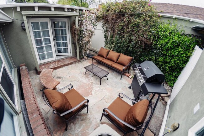 Photo - 10801 Hartsook St