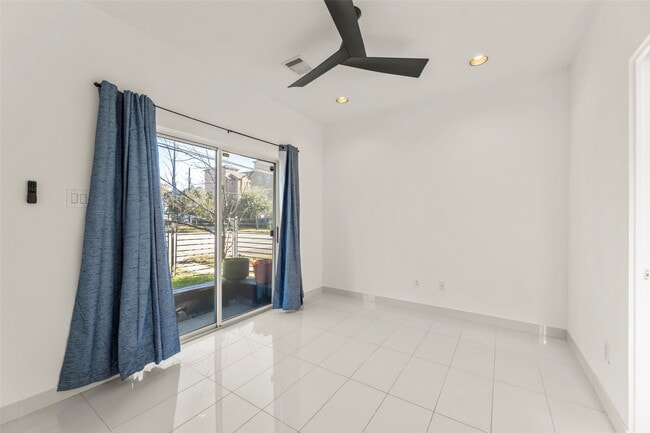 Photo - 1524 Blodgett St