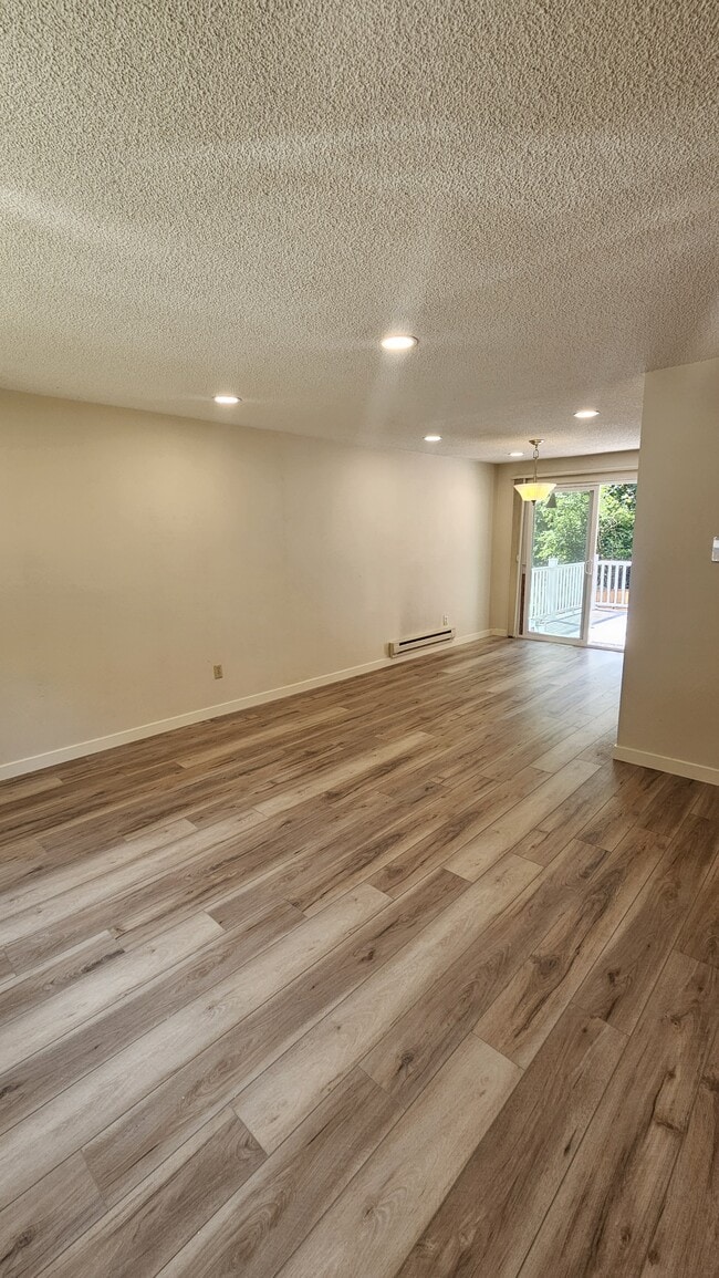 Photo - 6005 6th Ave SE