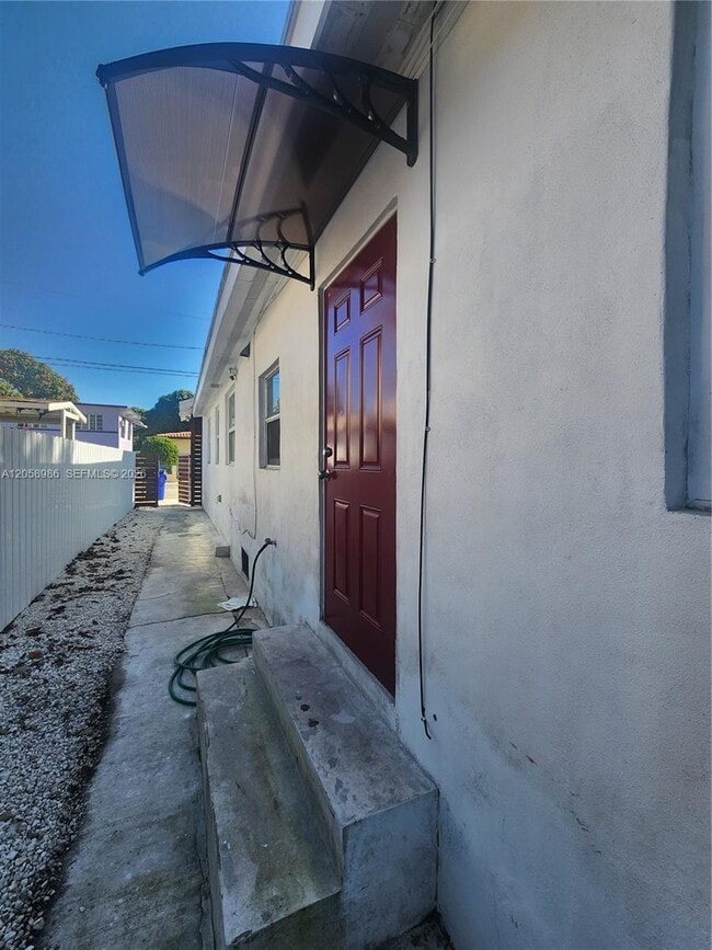 Photo - 1726 SW 25th Ave Unit B