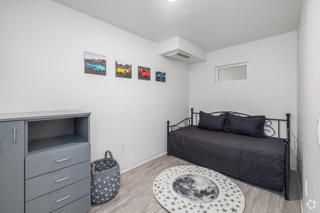 3BR, 2BA - 886SF - Bedroom