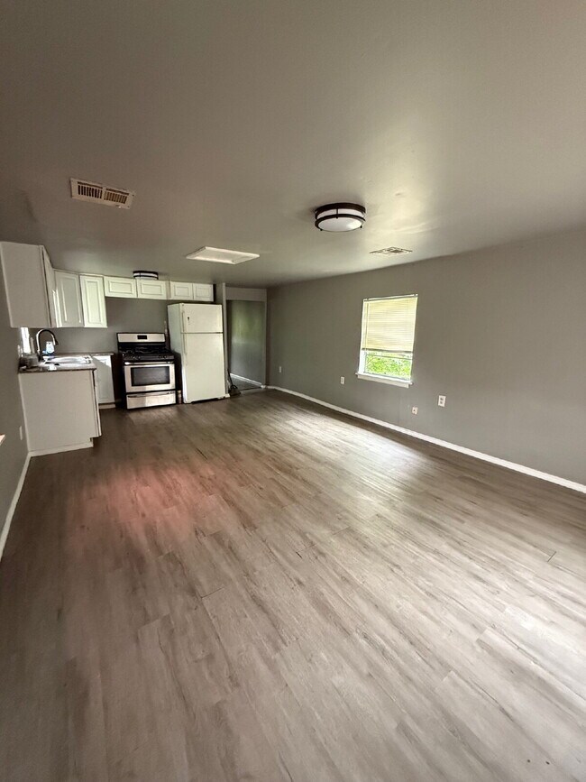 Photo - 1 Bedroom in the Heart of OKC