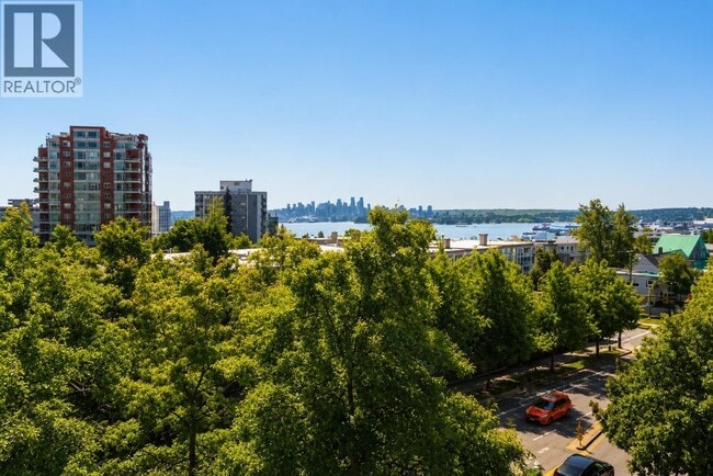 158 13th St W Unit 505