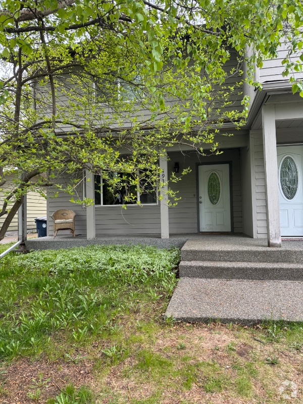 Building Photo - 4932 Vance Dr Unit 4932 Vance Dr Rental