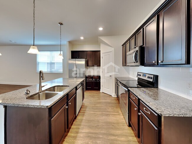 Photo - 6013 Trailwater Dr