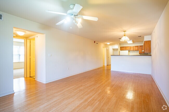Photo - Carrollton Terrace Apartments Unit 116-C