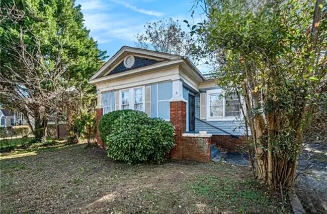 Photo - 964 Dill Ave SW