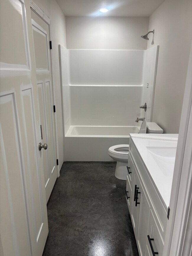 111 2nd Ave E Unit 2