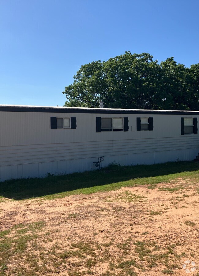 Building Photo - 3 bed trailer Rental