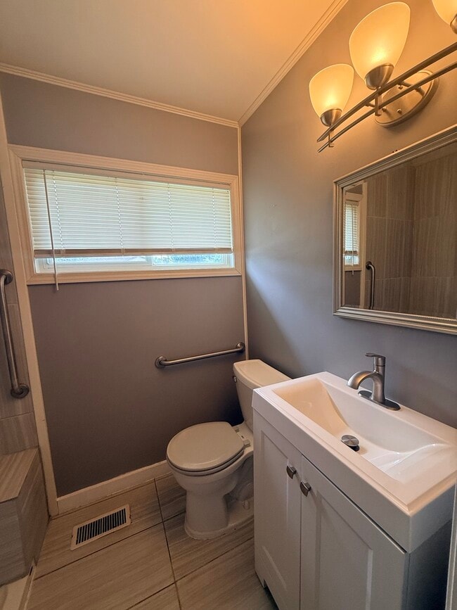 Photo - 126 Nauvoo St