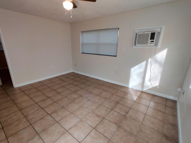 Photo - 2619 Marble Ave