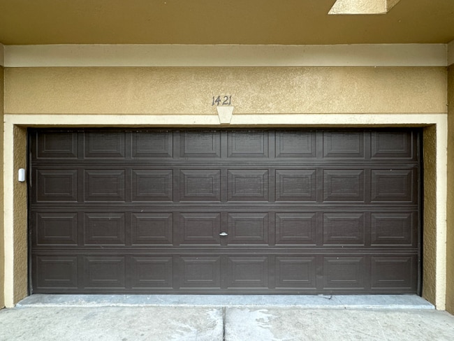 Photo - 1421 Pine Oak Trail