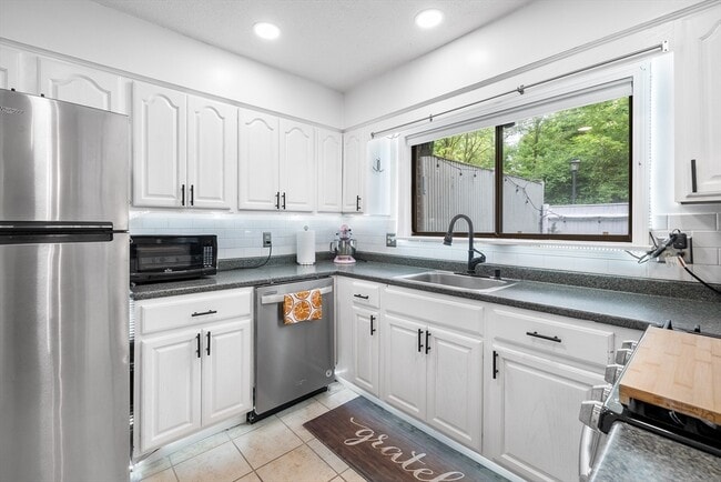 Photo - 468 Island St Unit 468