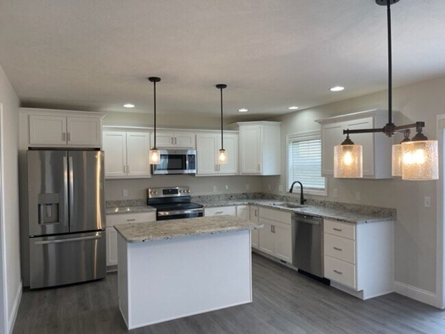 Photo - 1605 Peppermill Ln