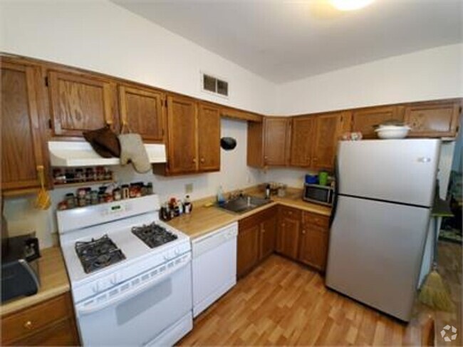 Building Photo - 502 Suismon St Rental