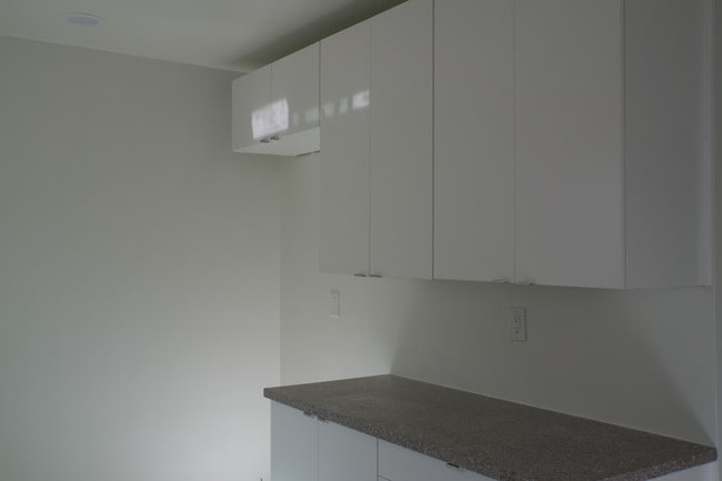 Kitchen - 4554 W 163rd St