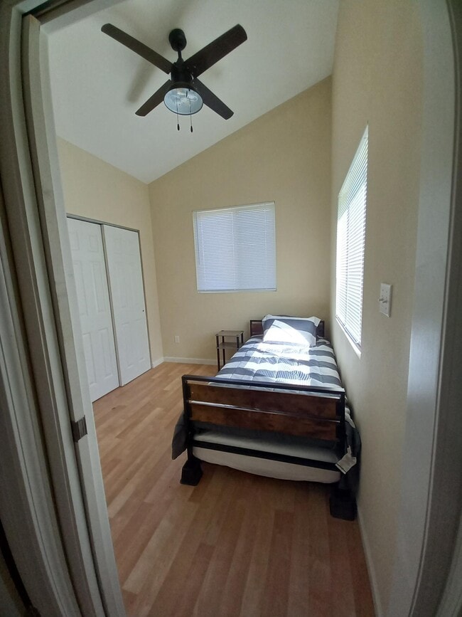 Photo - 1290 Deerpark Rd
