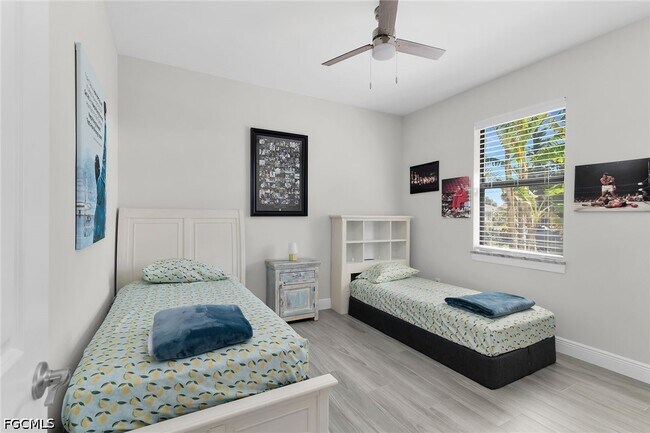 Photo - 635 NE 7th Terrace