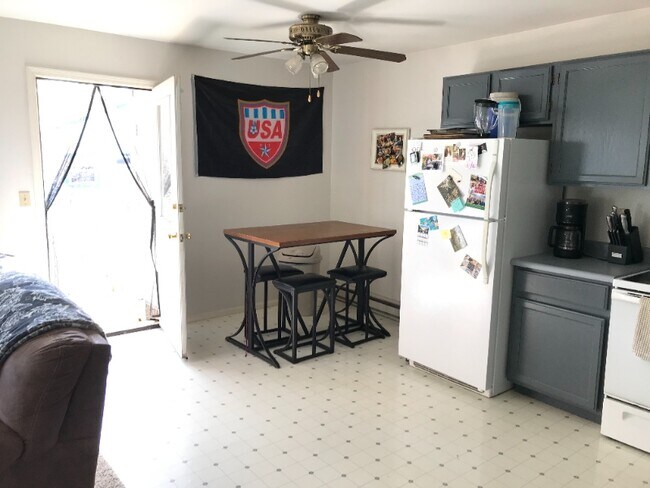 Photo - 1355 Cherry St Unit B