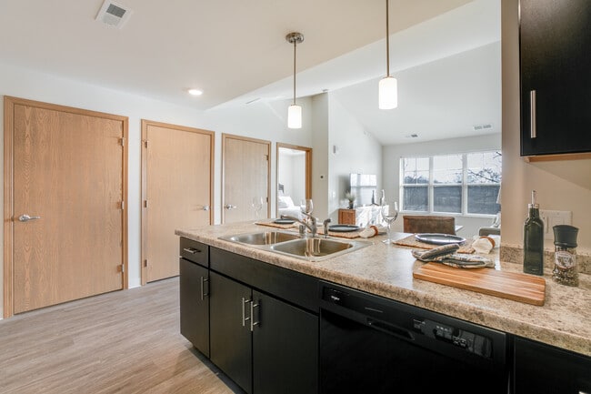 Photo - Whitetail Ridge