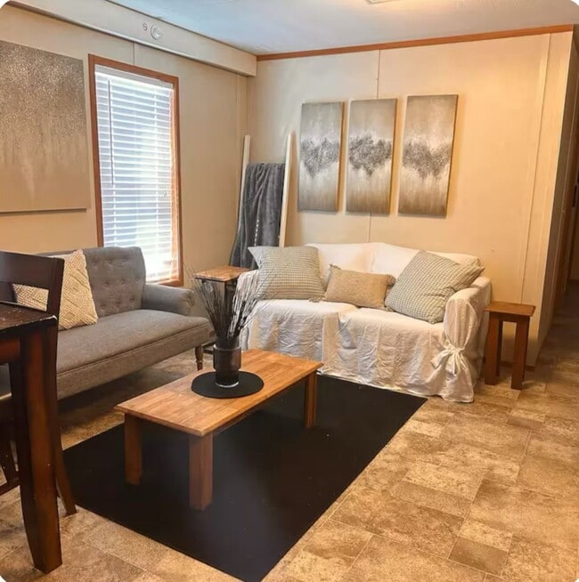 Lot 19 - Lot 19 House