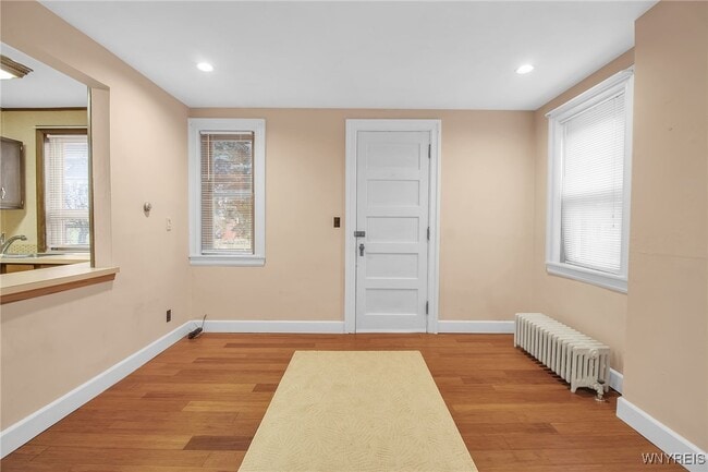 Photo - 530 Linwood Ave