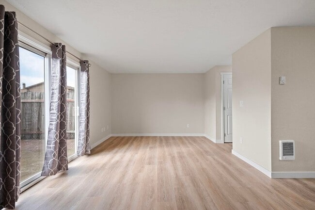 Photo - Fantastic 3-Bedroom, 1.5-Bath Duplex With landscaping Included!