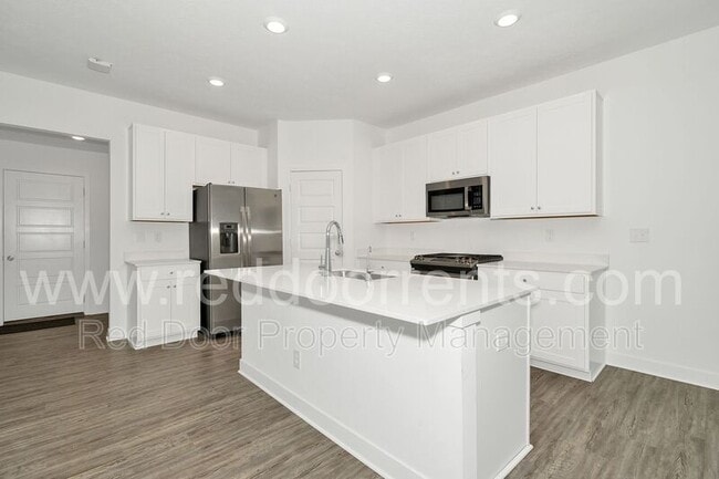 Photo - 6380 Apperson Dr