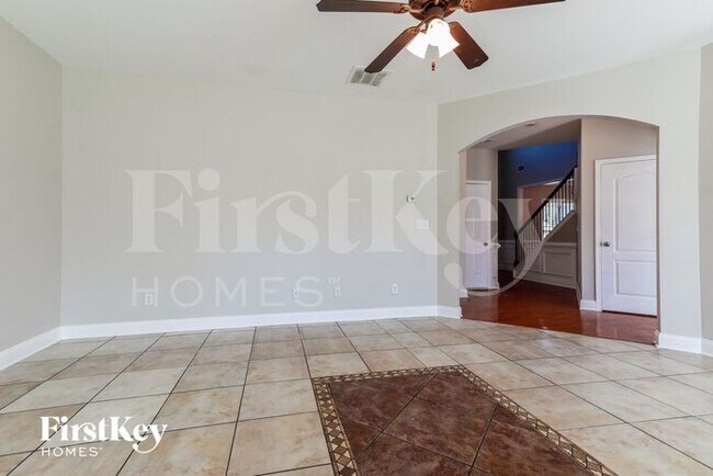 Photo - 455 Cooper Cir