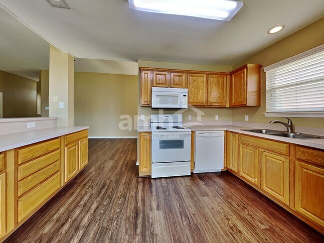 Photo - 112 Chesterfield Cir