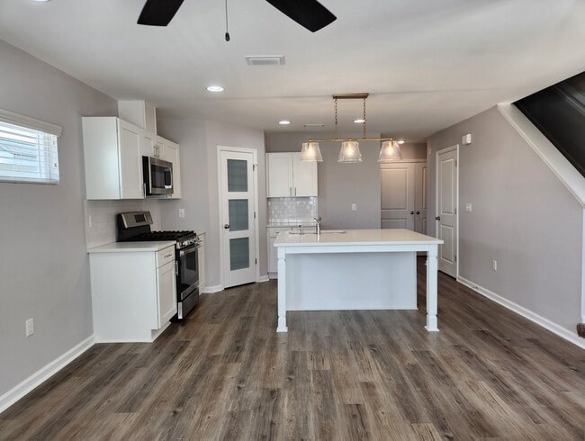 3607 Meadow Vista Ln.