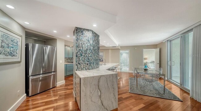 Photo - 1111 N Gulfstream Ave Unidad 4E