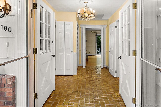 Photo - 2180 Cross Hwy