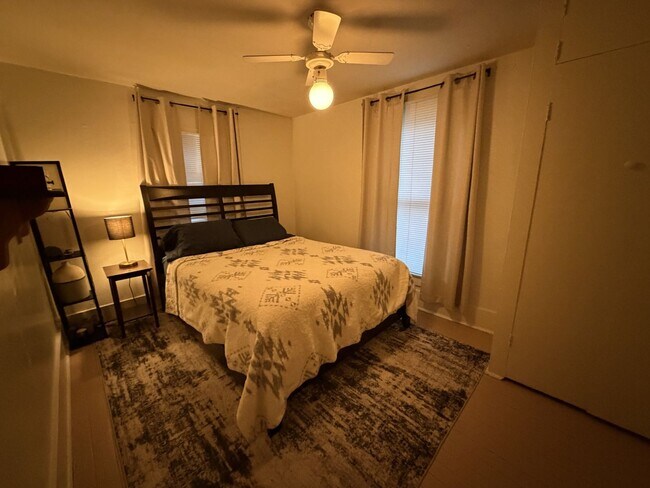 Photo - 627 S Sherwood St Unidad 627 S Sherwood St House