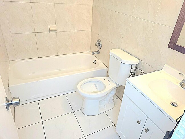 Photo - 5325 NW 21st Ct