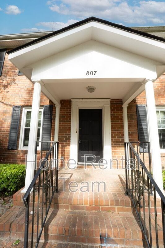 Photo - 807 Kings Rd