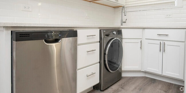 Building Photo - 319 Kedzie St Unit 327-2 Rental