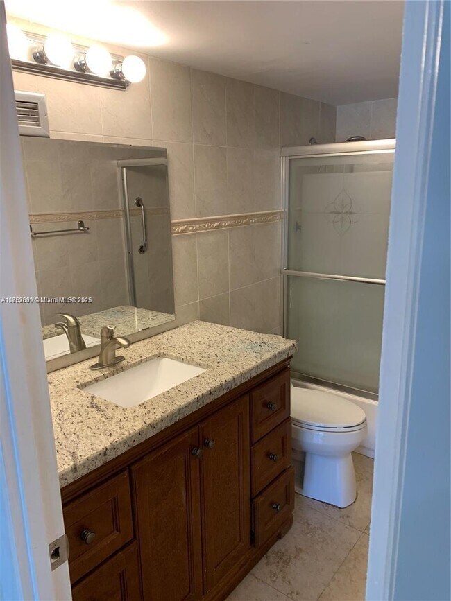 Photo - 9800 W Bay Harbor Dr Unit 206