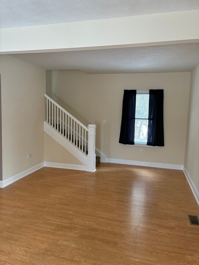 Photo - 56 Parrish St