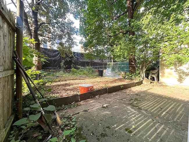 Photo - 911 Greene Ave