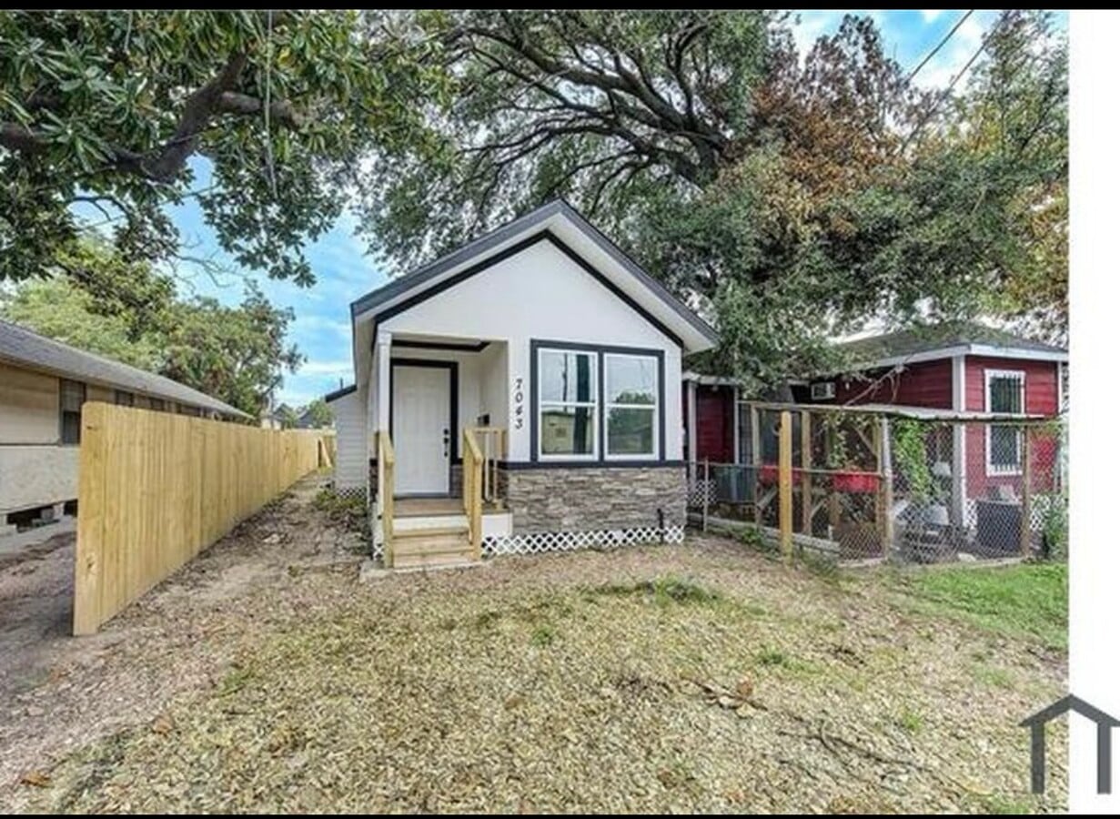 Photo - 7039 Avenue L House