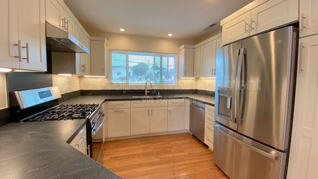 Photo - 1779 Highland St