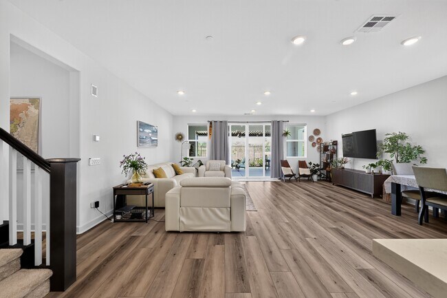 17418 Abbey Rd