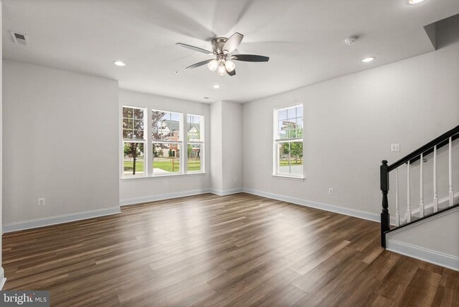 Building Photo - 7131 Beaumont Place Rental