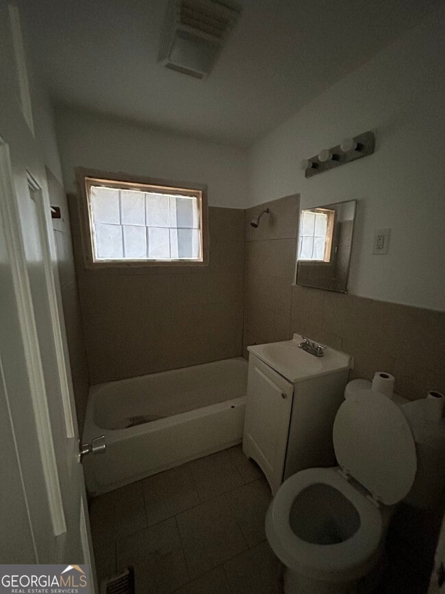 Photo - 2870 Margaret Dr