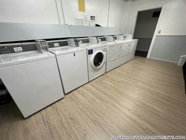 Photo - 740 E 7th St Unit 17